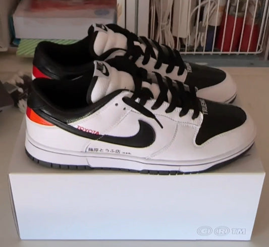 Trueno AE86 Initial D Nike Dunks Low Customs - Birthday gift for my Boyfriend 。(*^▽^*)ゞ